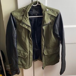 Vans Jacket with fake Leather Sleeves